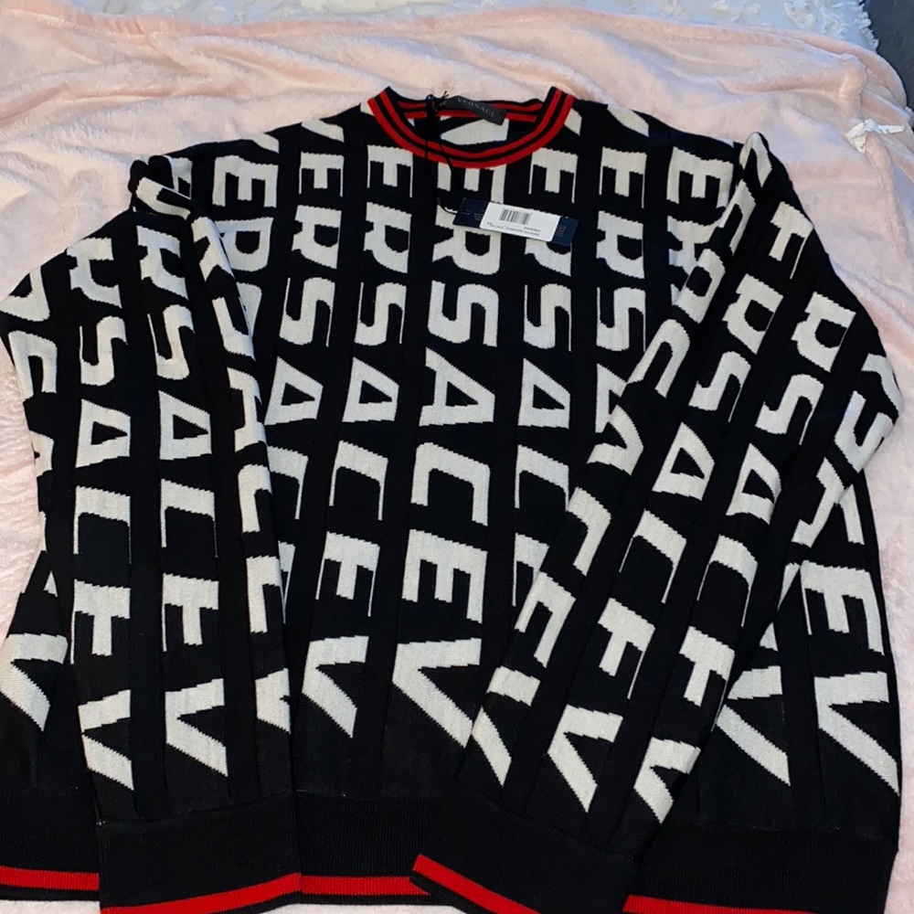 Men’s Versace sweater